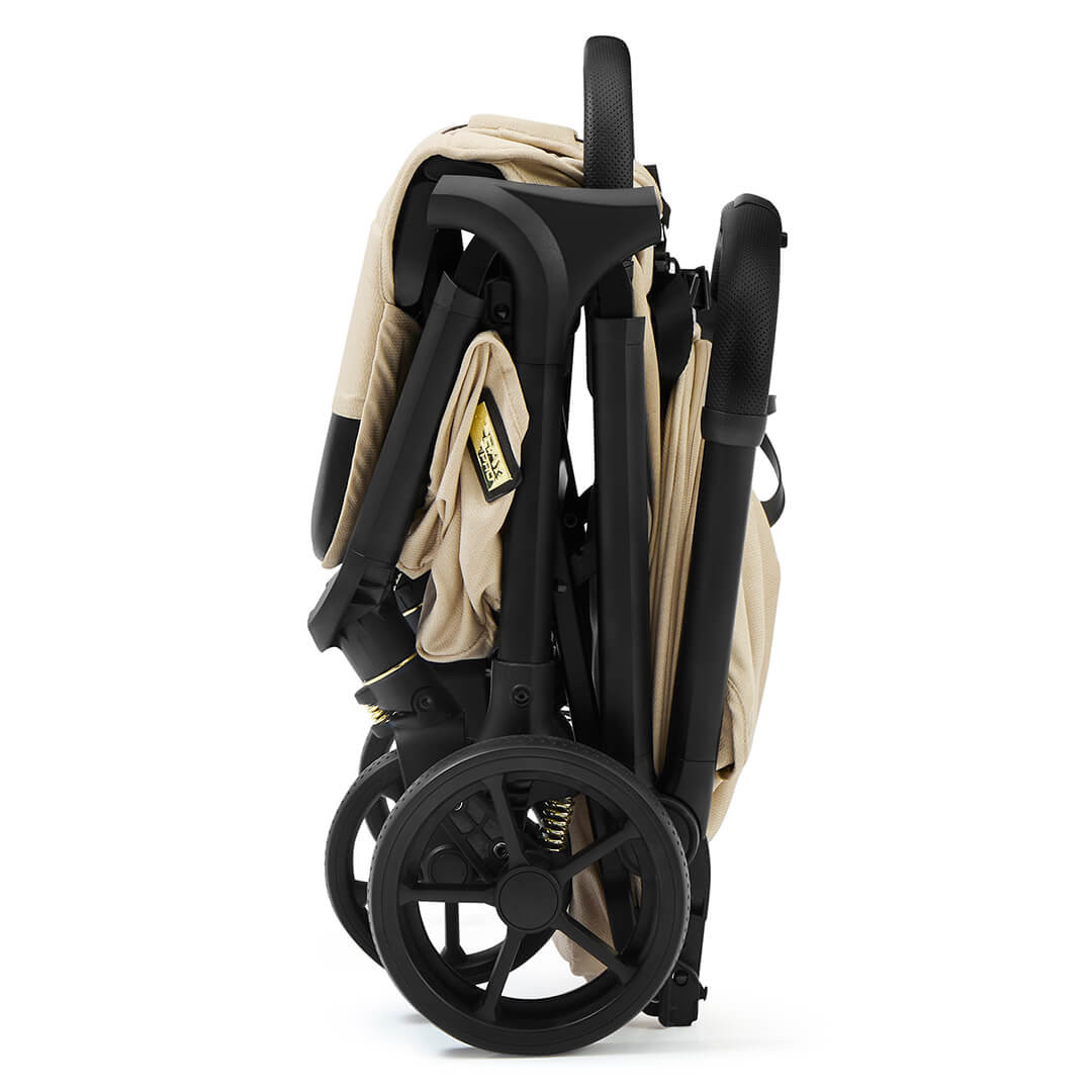 Spacerówka składana do małych rozmiarów