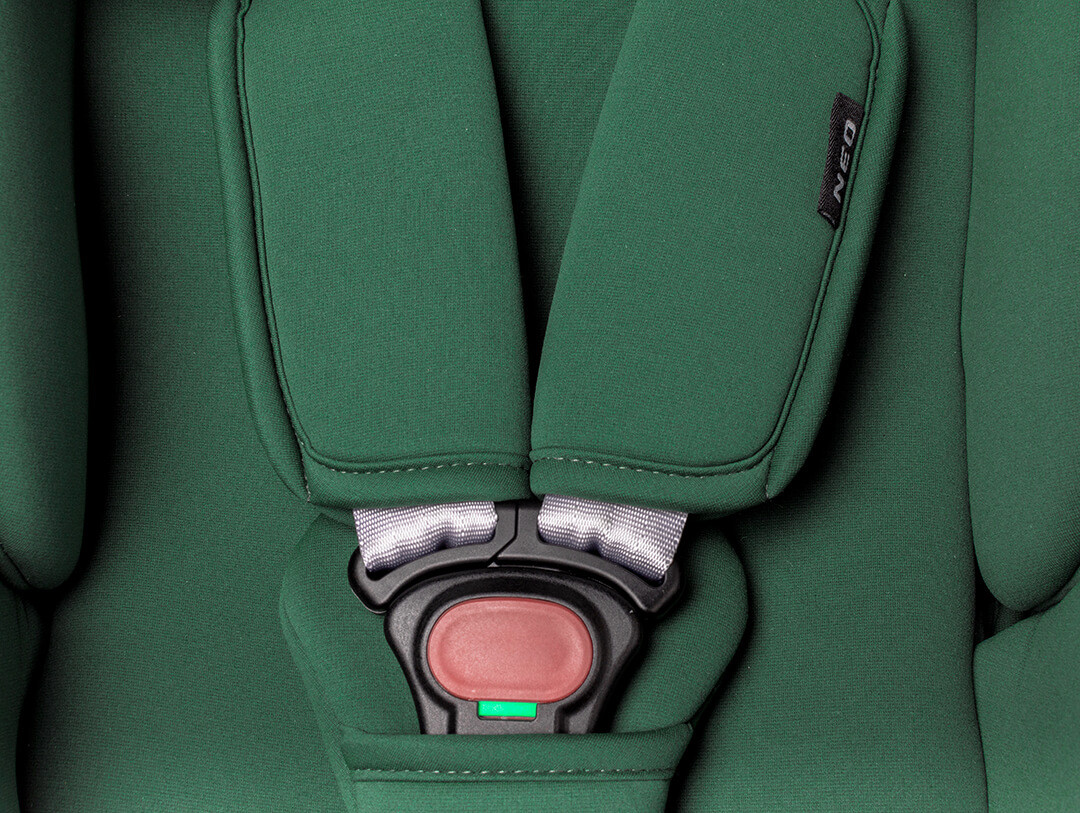 Zagłówek w foteliku NEO