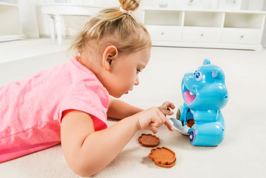 Zabawka interaktywna dumel hipcio ciasteczkowy